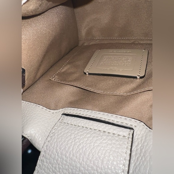 NWT✨COACH 🤎MINI CROSSBODY CALLY BAG🟤🤎⭐️ - Picture 10 of 16